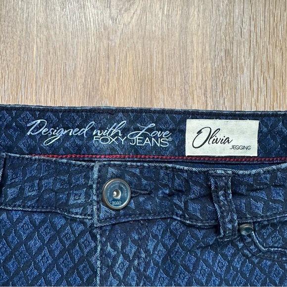 Foxy Jeans Olivia Jegging Mid Rise Diamond Pattern Dark Blue Wash - Size 29 - Picture 3 of 14